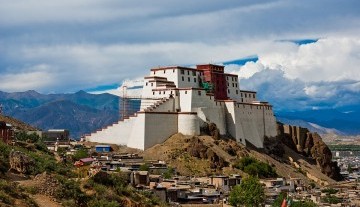 Shigatse_Dzong3 (1).jpg